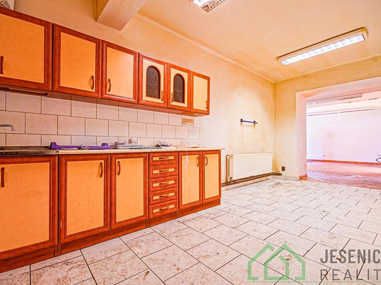 Prodej komerčního prostoru, 3 580 m² (11 z 26)