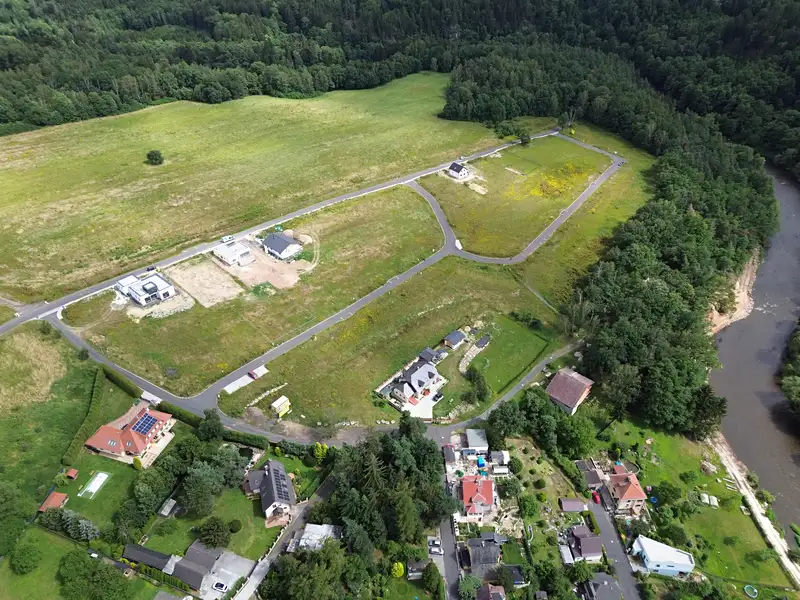 Prodej stavebního pozemku 839 m², Dalovice – náhled fotky 1