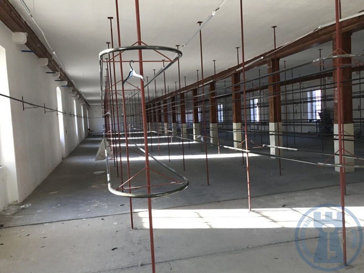 Комерційне приміщення в оренду, 550 м² (2 з 4)