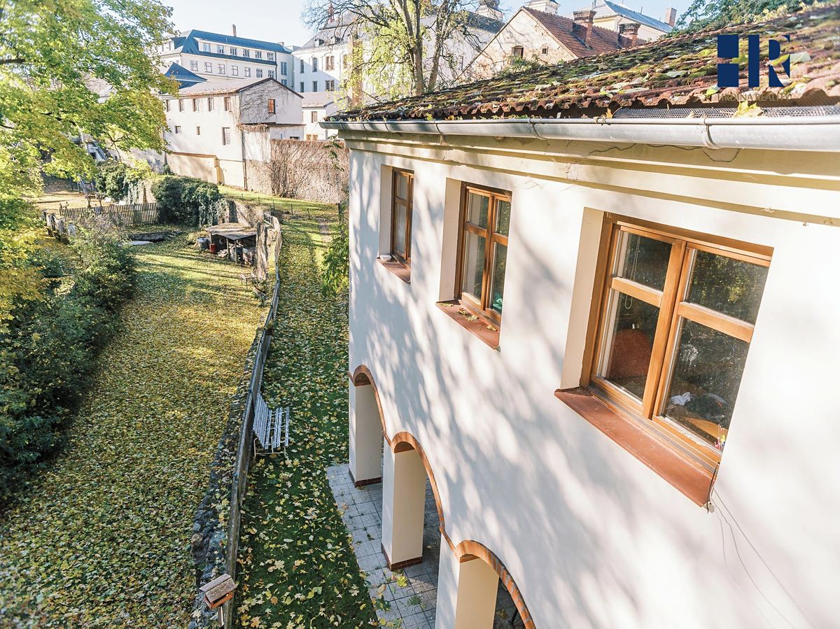 Prodej vily 200 m², pozemek 1475 m² – fotografie 5