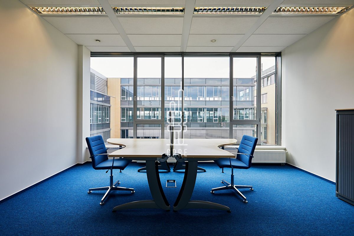 Pronájem kanceláře 516 m² – fotografie 2