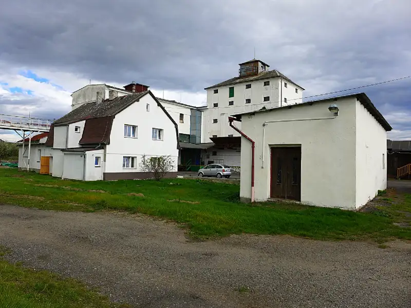 Prodej zemědělského objektu 7741 m², Brniště – Velký Grunov, okres Česká Lípa