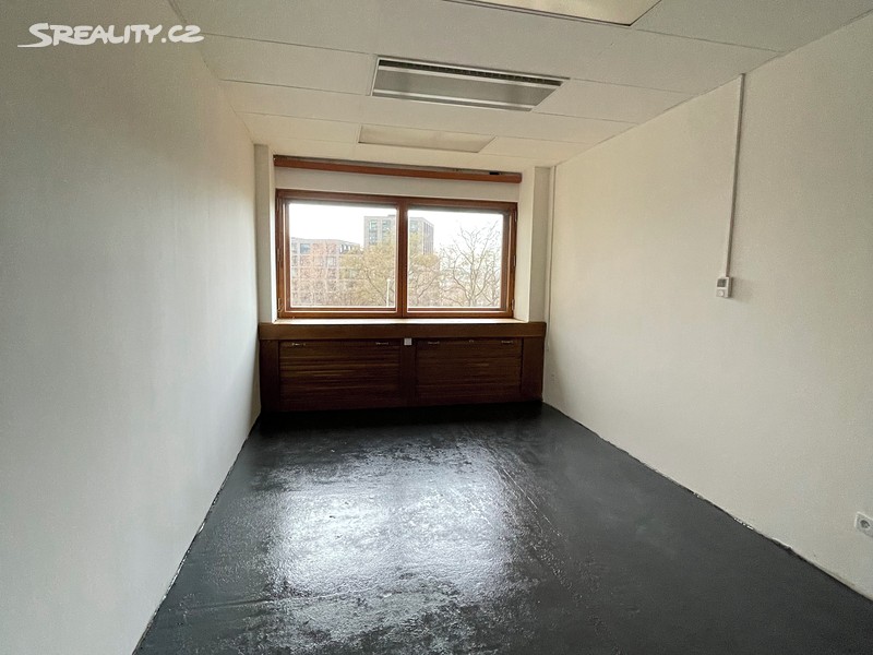 Pronájem kanceláře 20 m² – pohled 3