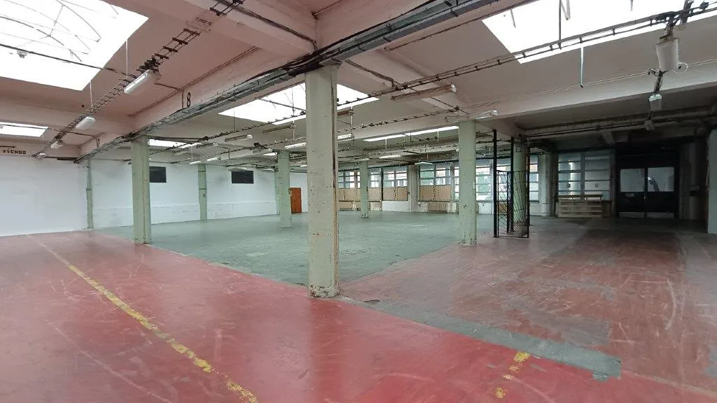 Pronájem skladového prostoru 640 m²