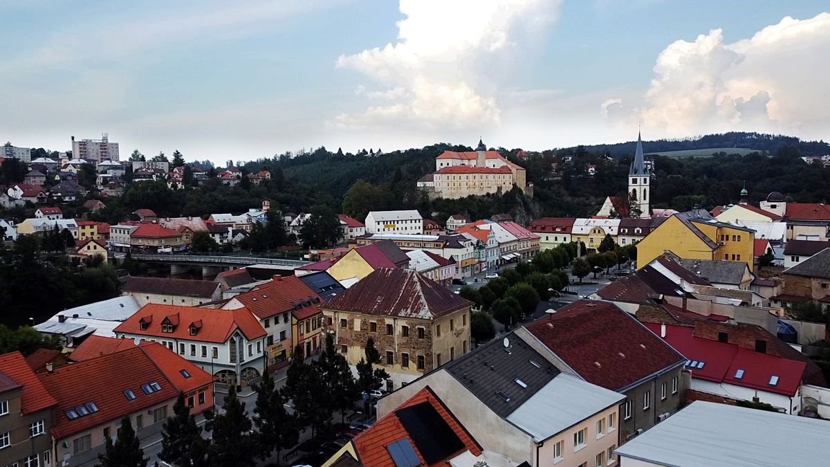 Prodej komerční nemovitosti 860 m² – fotografie 3
