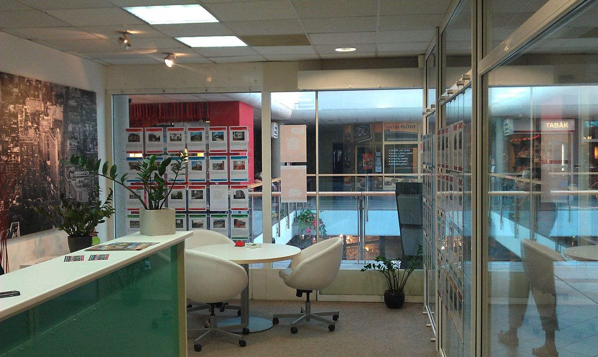 Pronájem obchodního prostoru 92 m² – fotografie 4