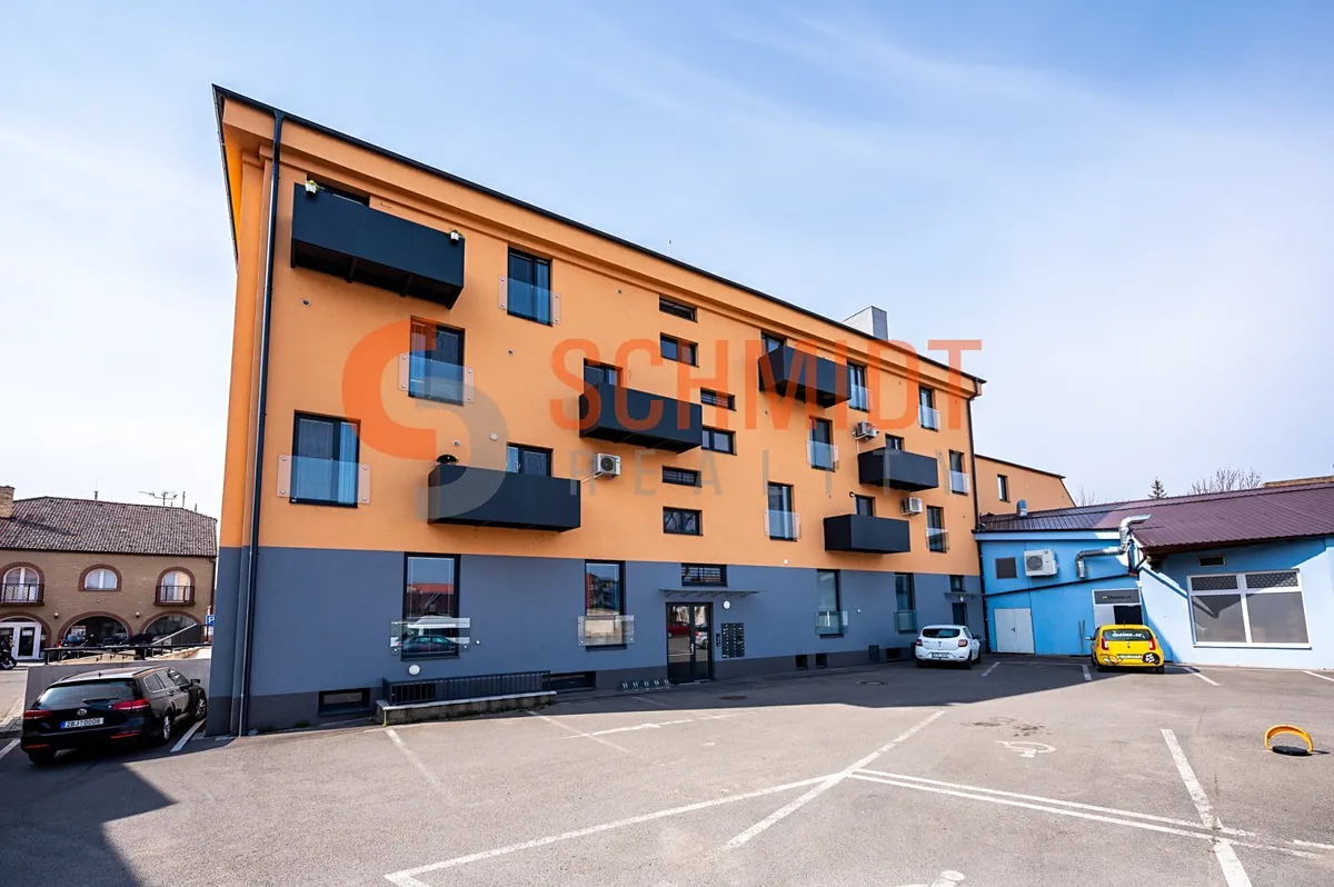 Prodej garážového stání 12 m²