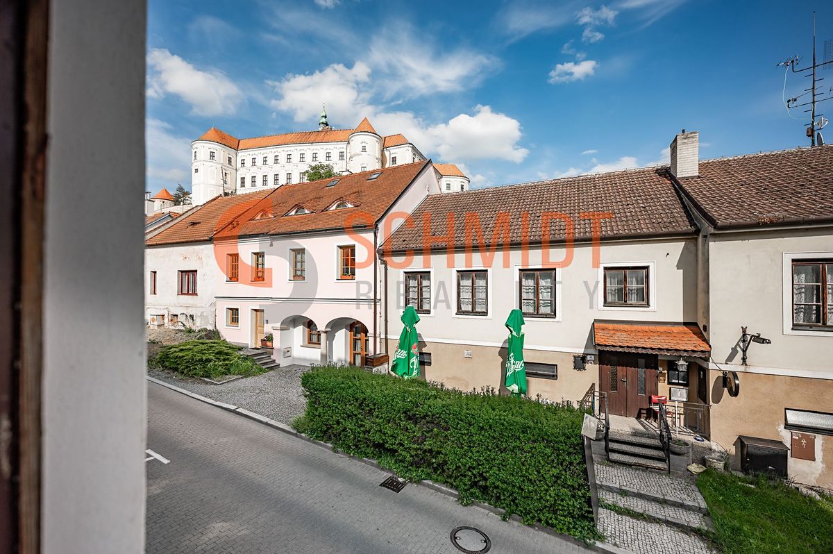 Prodej rodinného domu 596 m², pozemek 781 m² – fotografie 5