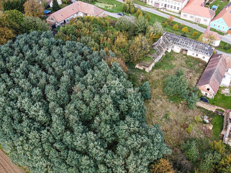 Prodej domu, 520 m² (1 z 8)