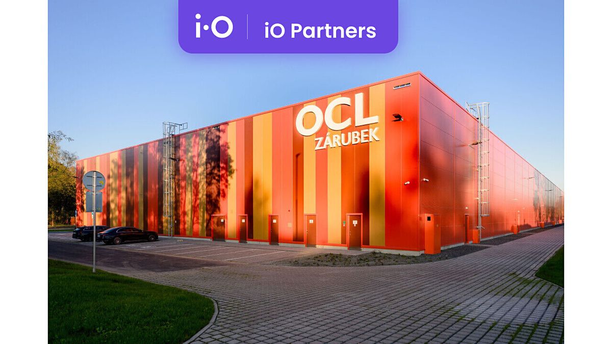 Pronájem skladového prostoru 8100 m²