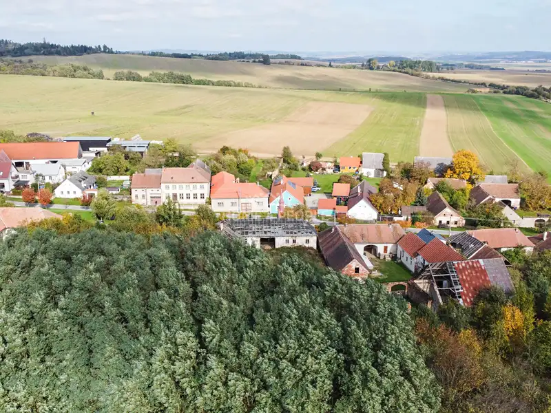 Prodej stavebního pozemku 3468 m², Dešná – náhled fotky 1