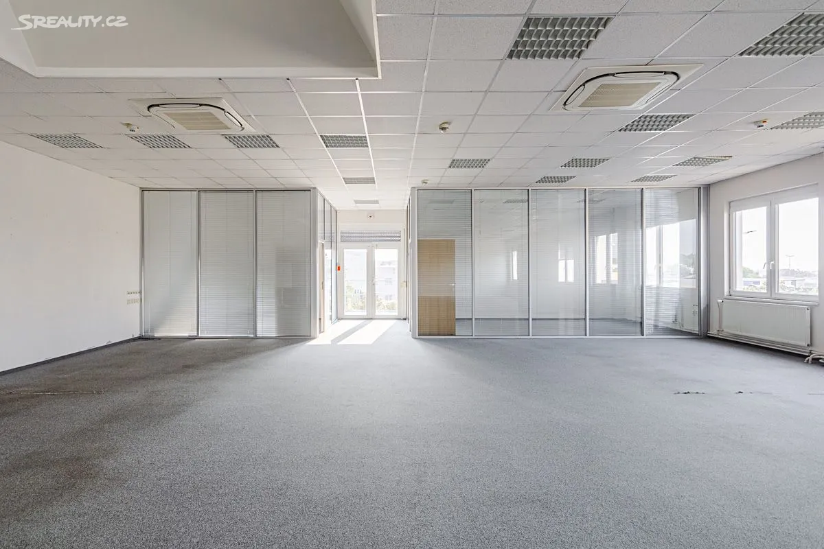 Pronájem kanceláře 1000 m² – další