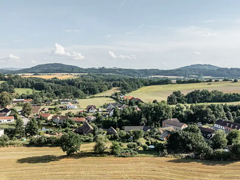 Prodej stavebního pozemku 7150 m², Týnec nad Sázavou – náhled fotky 3