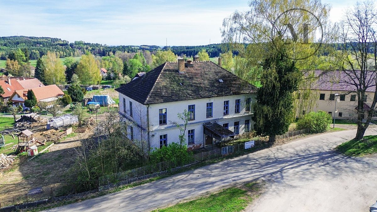 Prodej chalupy 617 m², pozemek 831 m² – fotografie 2