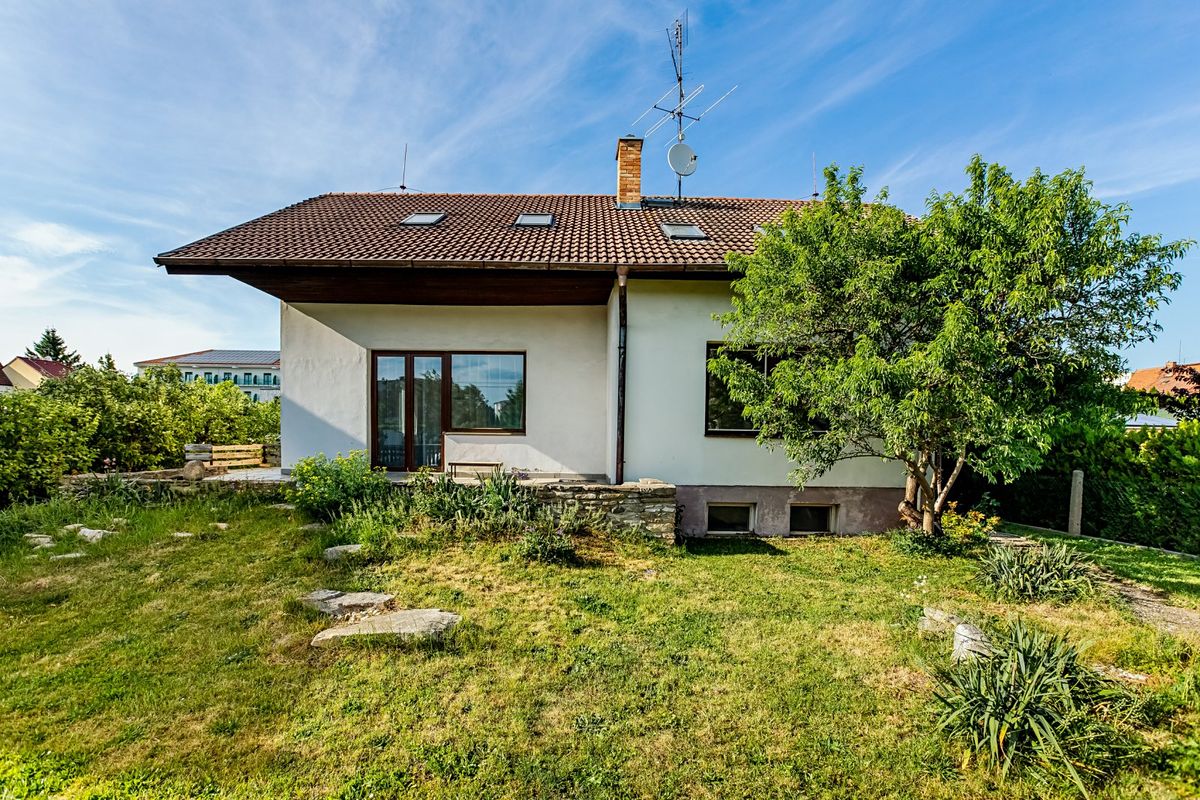 Prodej rodinného domu 185 m², pozemek 635 m² – fotografie 5