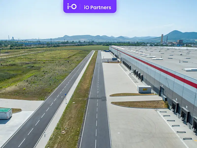 Pronájem skladového prostoru 6418 m², Lovosice – náhled fotky 1