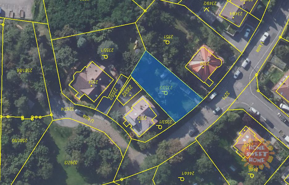 Prodej stavebního pozemku 389 m² – fotografie 3