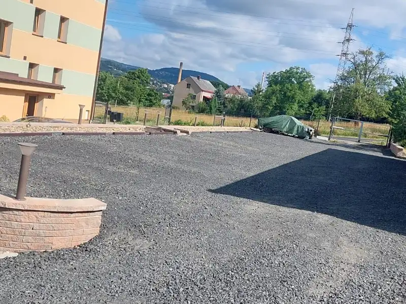 Pronájem specifického typu nemovitosti 80 m², Děčín – náhled fotky 3
