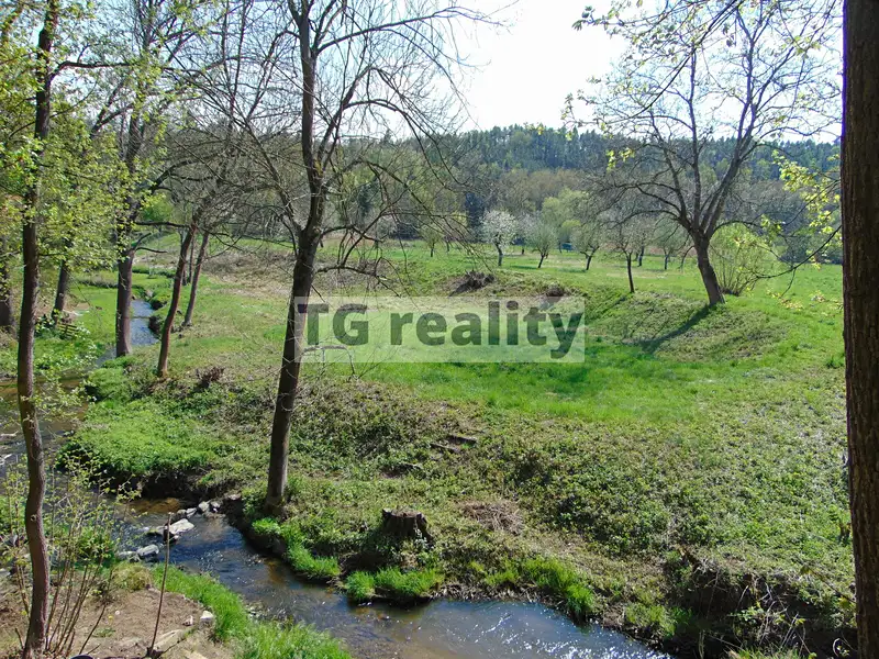 Pronájem louky 550 m², Praha – náhled fotky 1