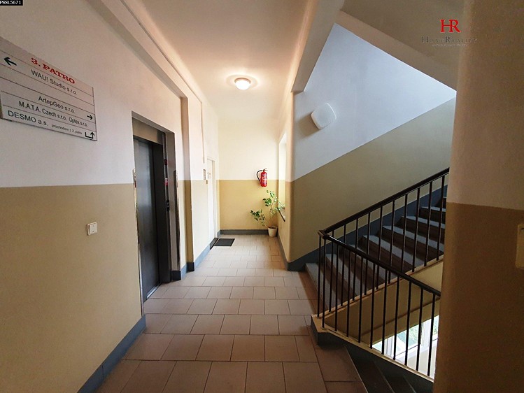 Pronájem komerčního prostoru, 75 m² (14 z 18)