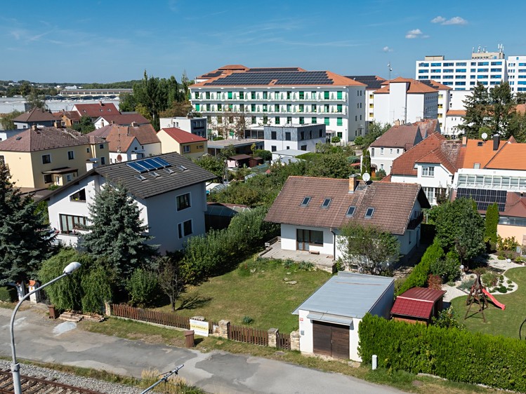 Будинок на продаж, 185 м² (4 з 36)