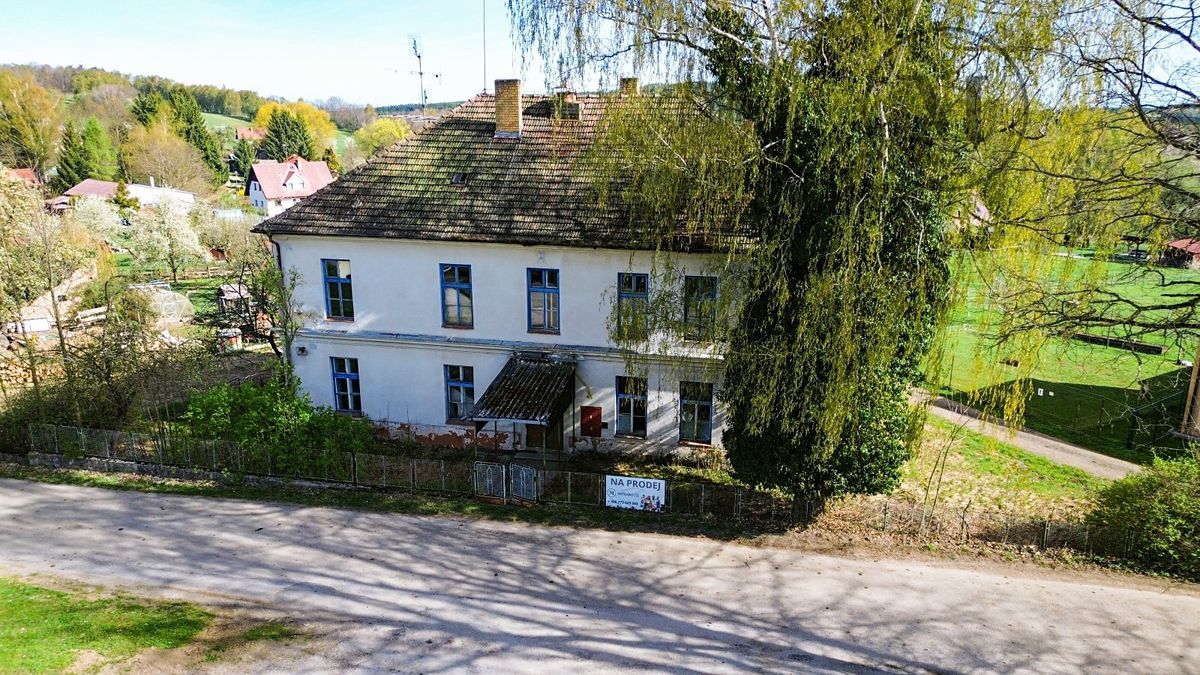 Prodej chalupy 617 m², pozemek 831 m²