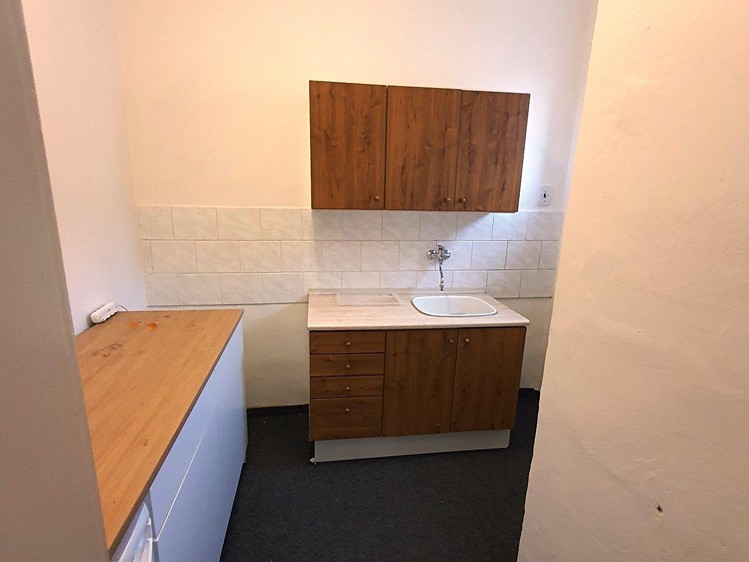 Pronájem komerčního prostoru, 75 m² (11 z 18)