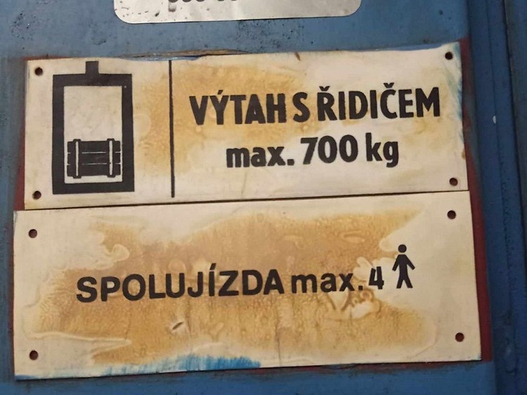 Pronájem komerčního prostoru, 700 m² (10 z 16)