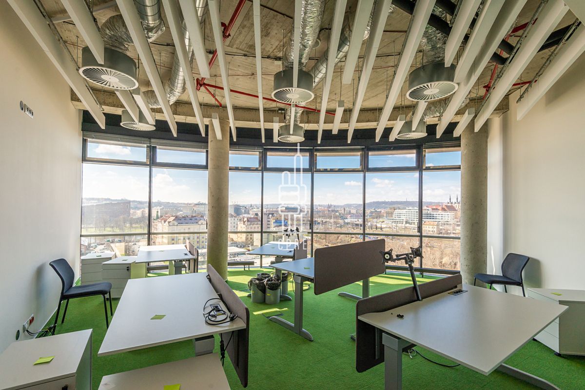 Pronájem kanceláře 1326 m² – fotografie 2