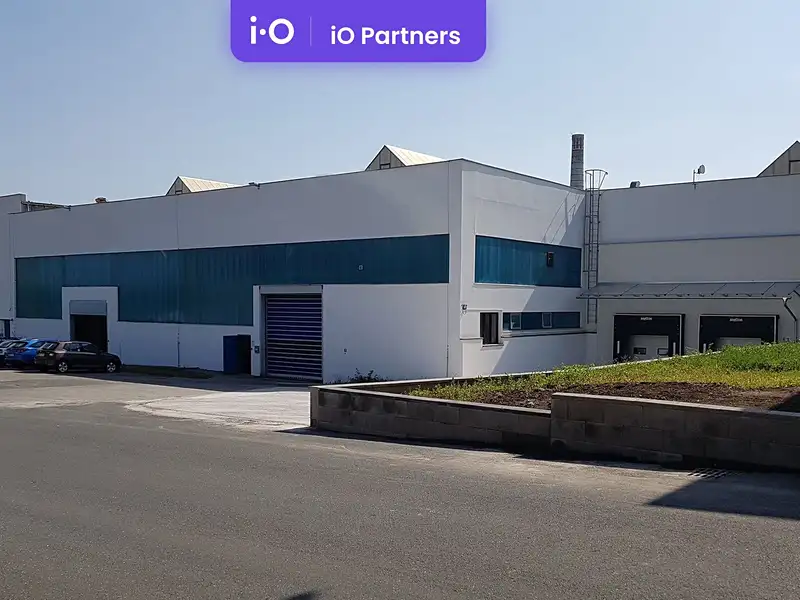 Pronájem skladového prostoru 6200 m², Kolín – náhled fotky 1