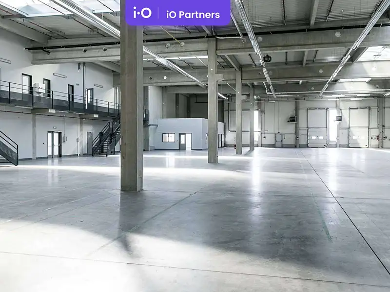 Pronájem skladového prostoru 6988 m², Ovčáry – náhled fotky 1