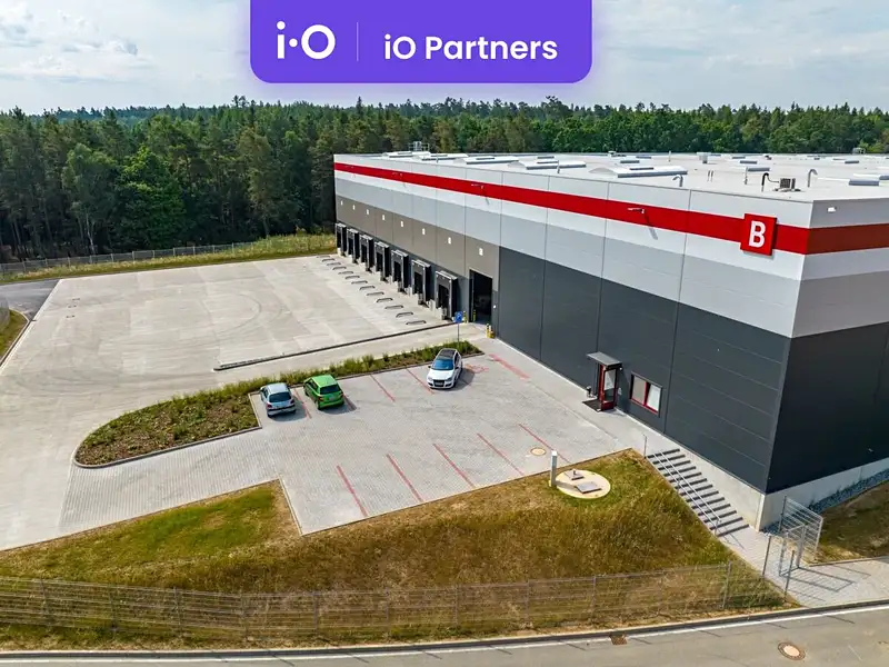 Pronájem skladového prostoru 8700 m², Tlučná – náhled fotky 3