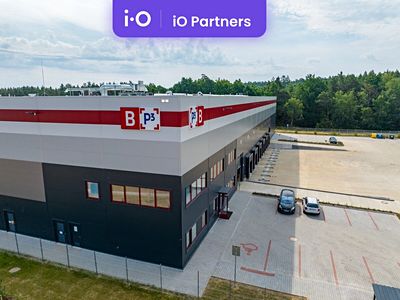 Pronájem skladového prostoru 8700 m²