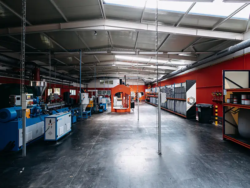 Prodej výrobní haly, prostoru 4900 m², Studeněves – náhled fotky 2