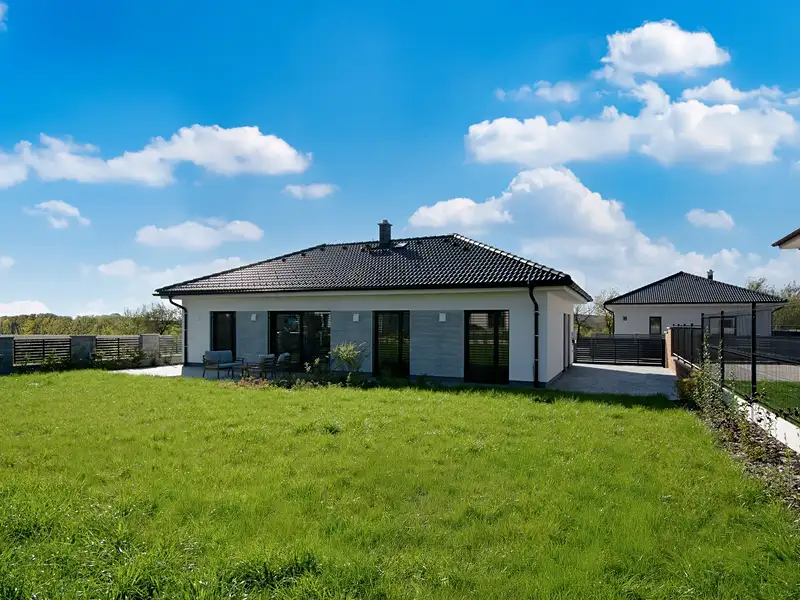 Prodej rodinného domu 102 m², pozemek 621 m², Krakovany – náhled fotky 3