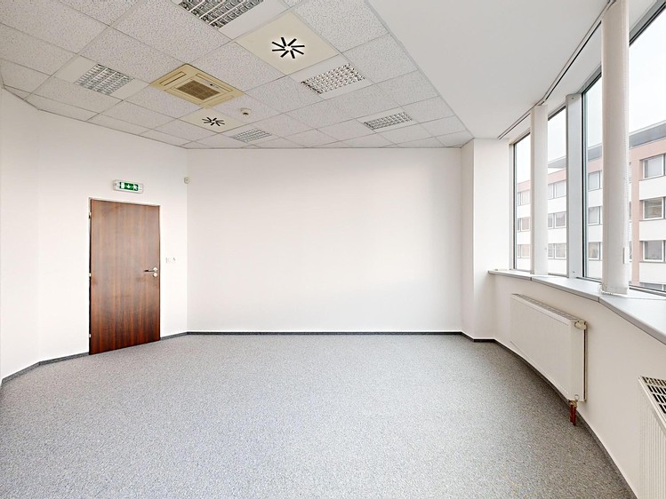 Комерційне приміщення в оренду, 200 м² (20 з 41)