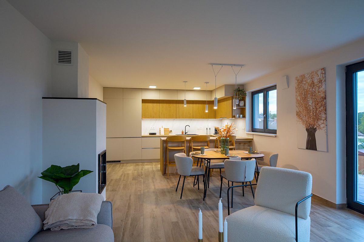 Prodej rodinného domu 101 m², pozemek 682 m² – fotografie 2