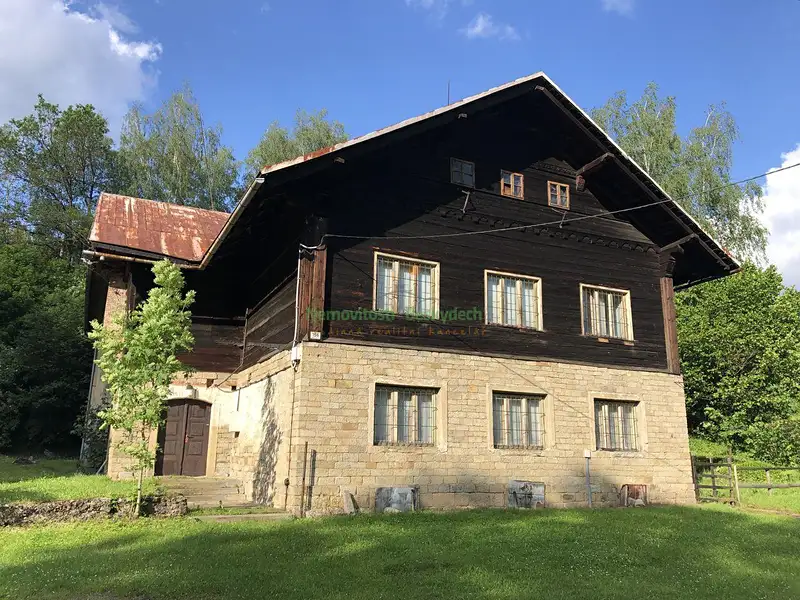 Prodej vily 764 m², pozemek 121 m², Staré Hamry – náhled fotky 2