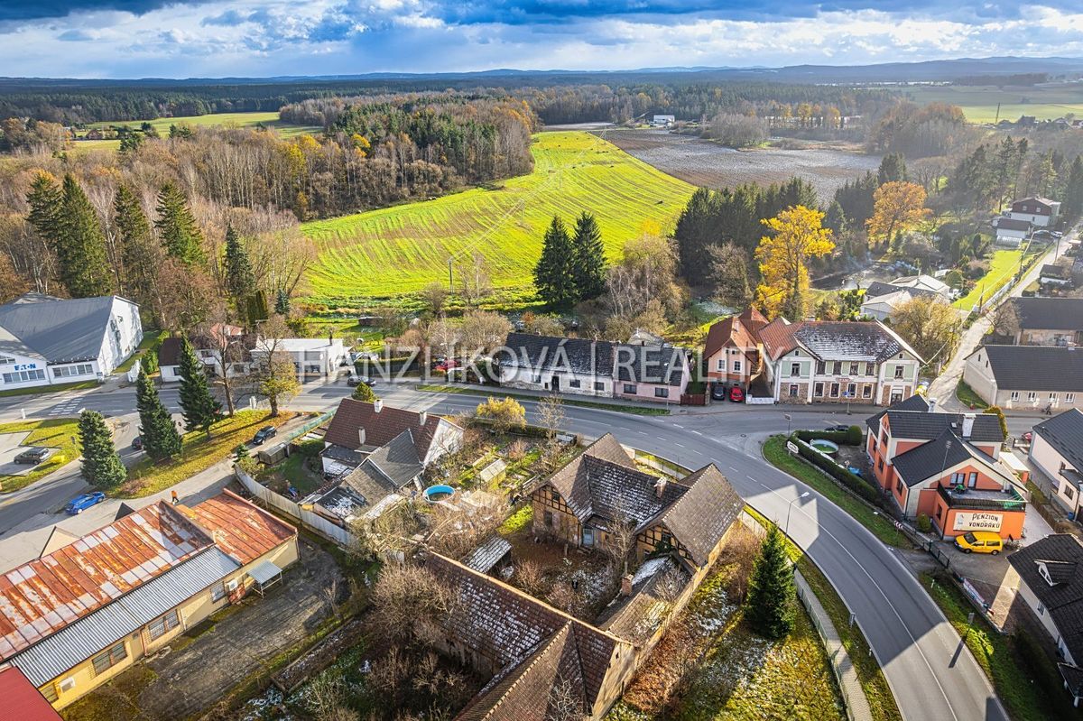 Prodej rodinného domu 940 m², pozemek 1913 m² – fotografie 4
