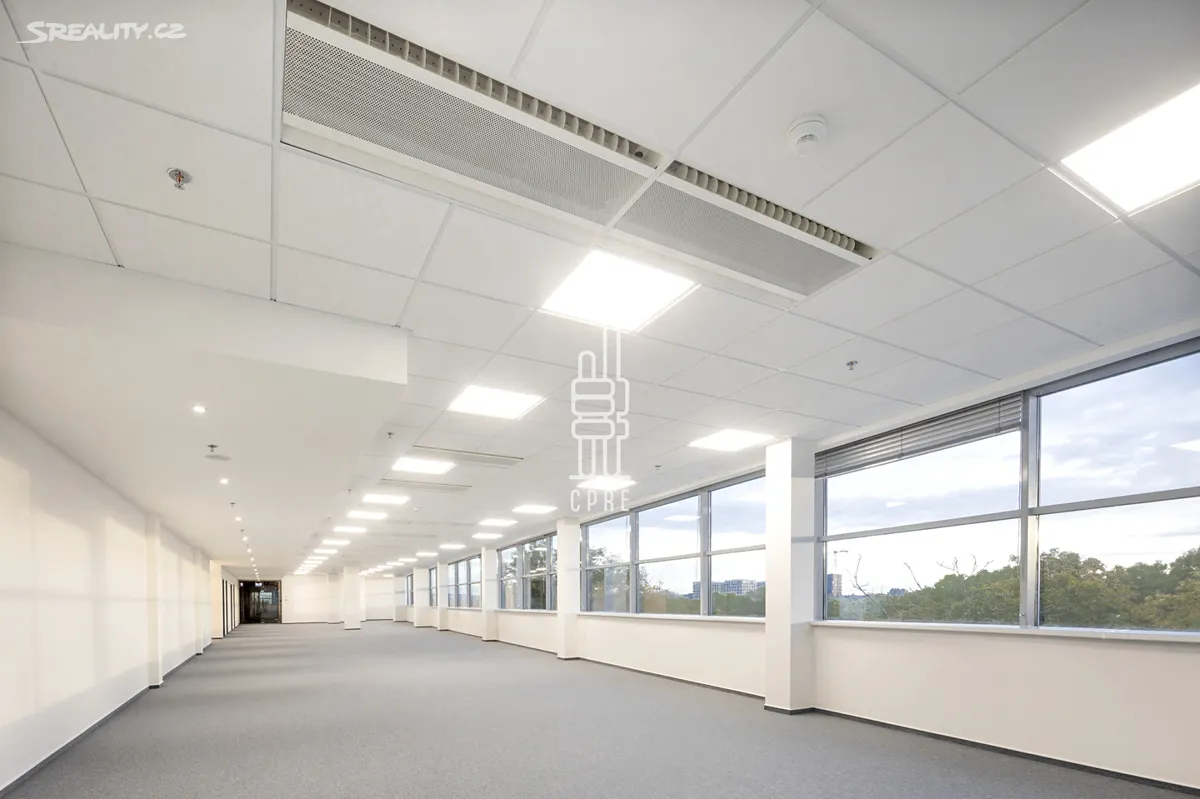 Pronájem kanceláře 387 m² – pohled 4