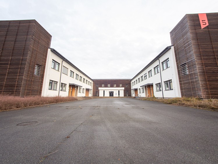Комерційне приміщення на продаж, 6 236 м² (39 з 40)