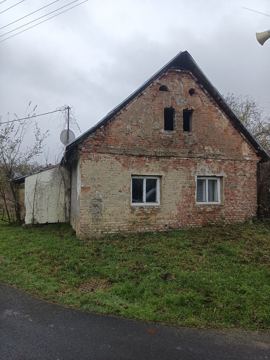 Prodej rodinného domu 150 m², pozemek 878 m²
