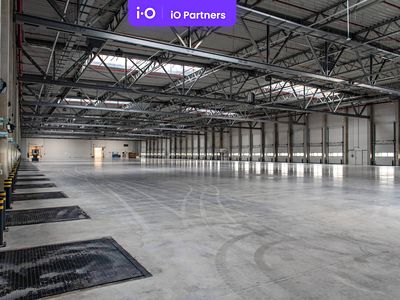 Pronájem skladového prostoru 3500 m²