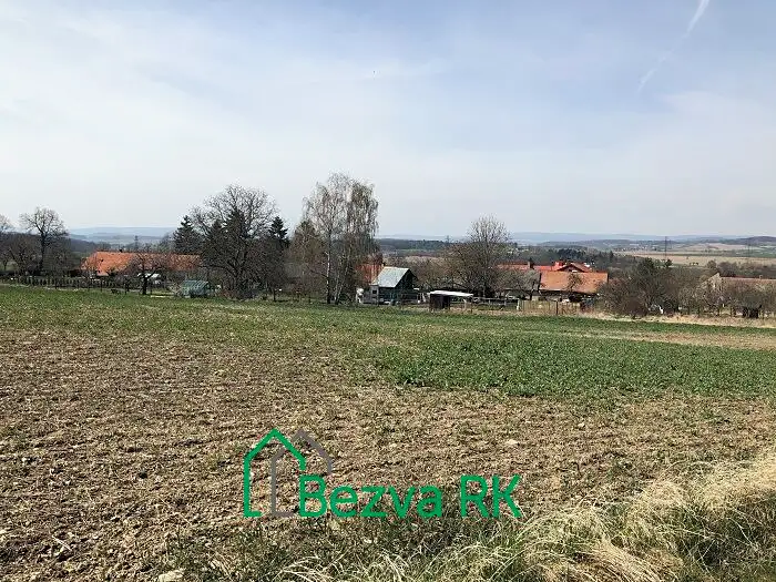 Prodej stavebního pozemku 1980 m², Zbenice – náhled fotky 1