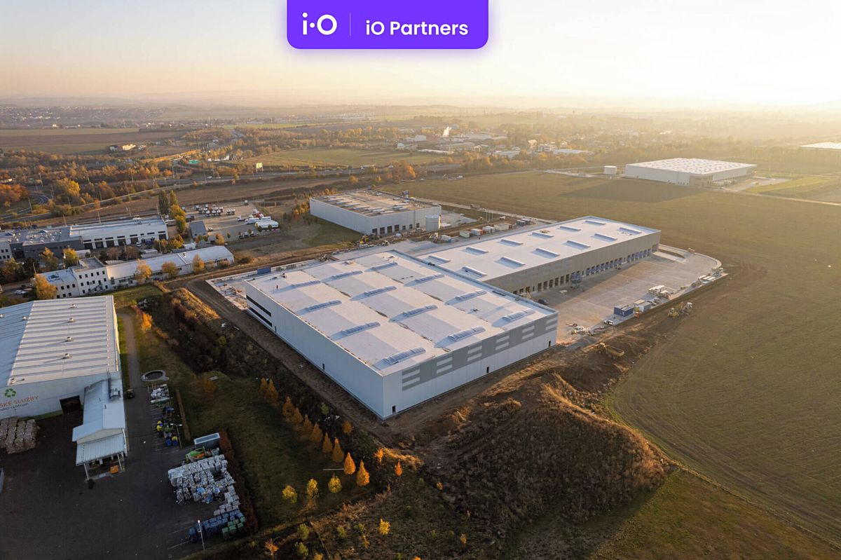 Pronájem skladového prostoru 3500 m² – fotografie 3