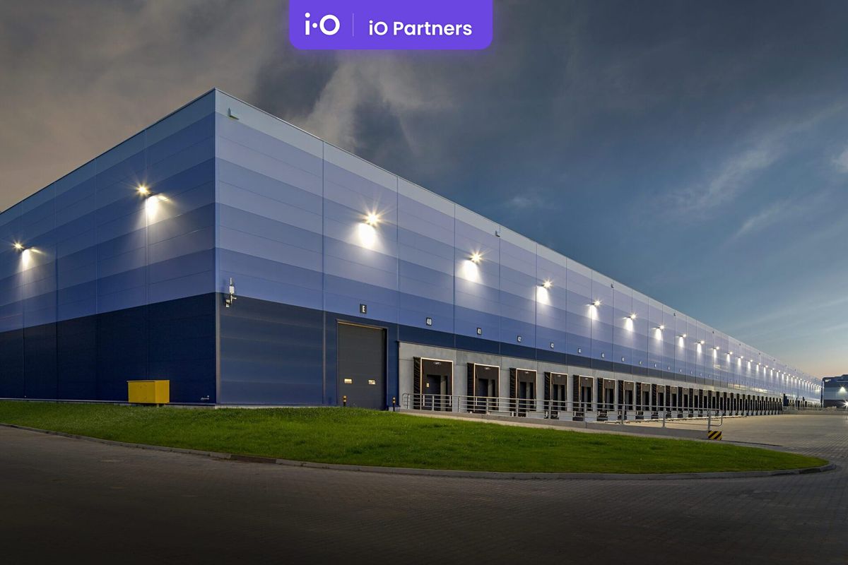 Pronájem skladového prostoru 7600 m²