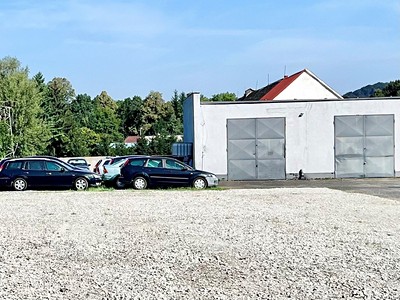 Pronájem  komerčního pozemku 500 m²