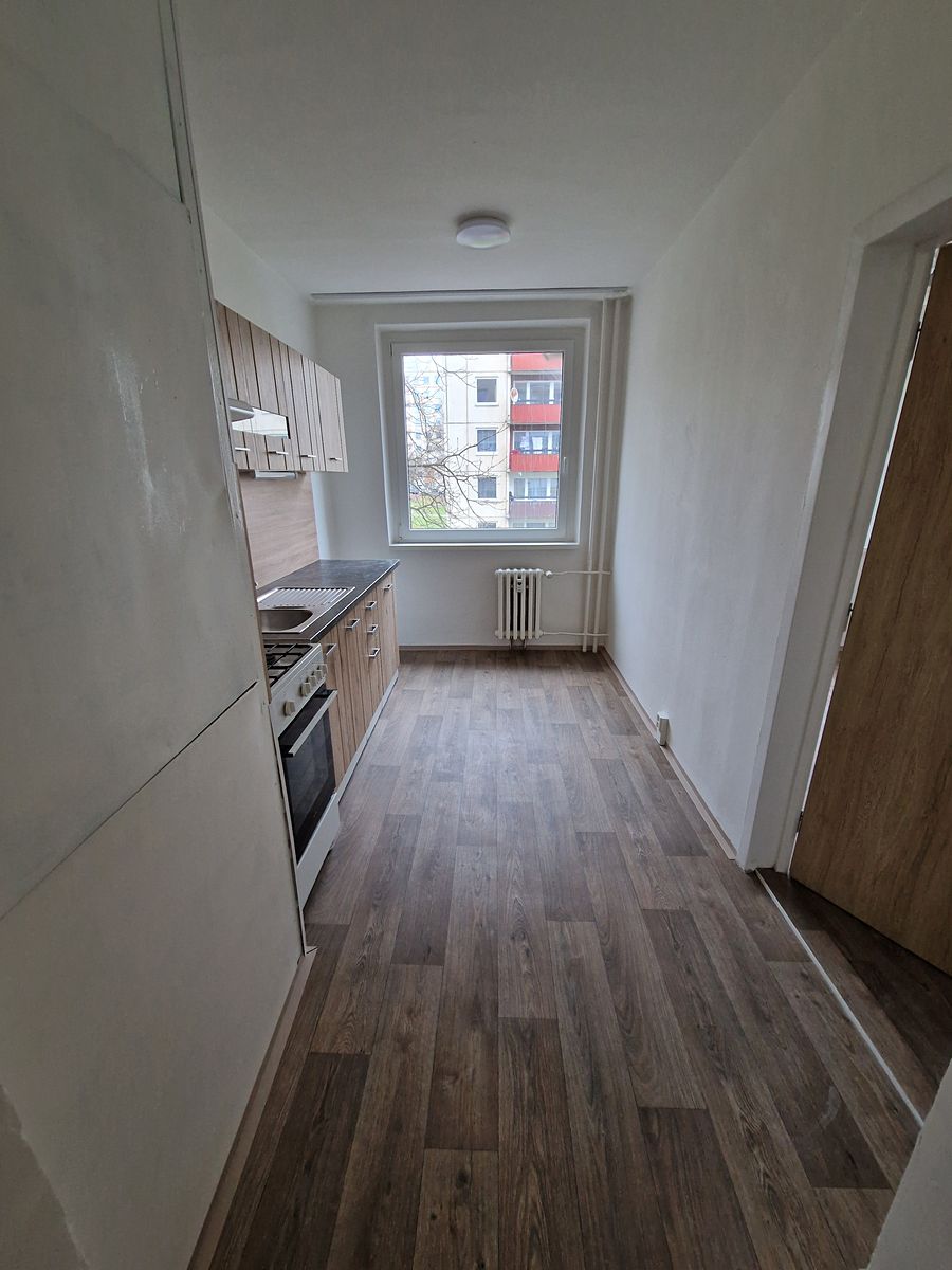Pronájem bytu 4+1 88 m² – fotografie 3