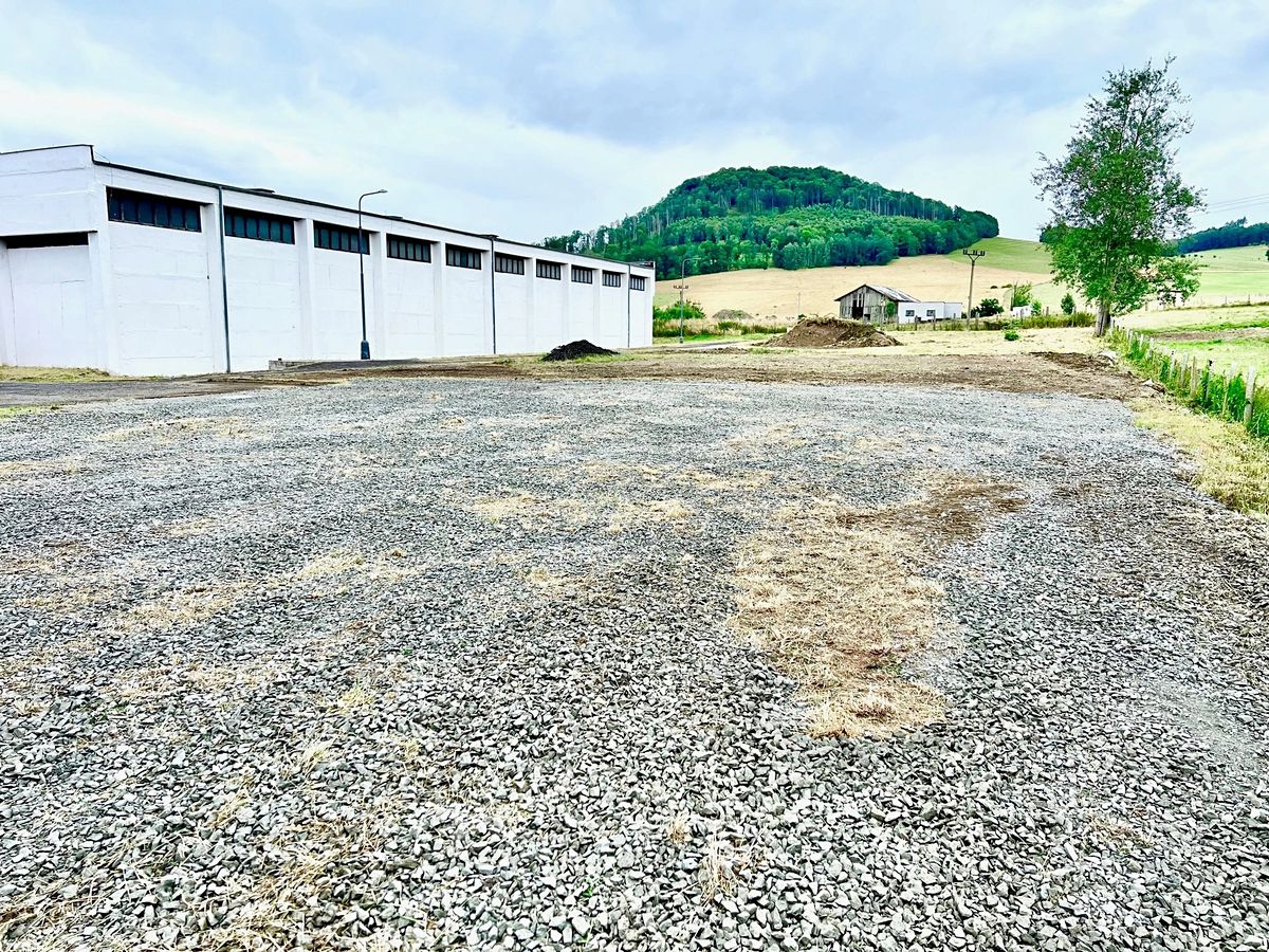 Pronájem komerčního pozemku 500 m² – fotografie 2
