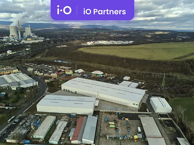Pronájem skladového prostoru 800 m², Bílina – náhled fotky 2